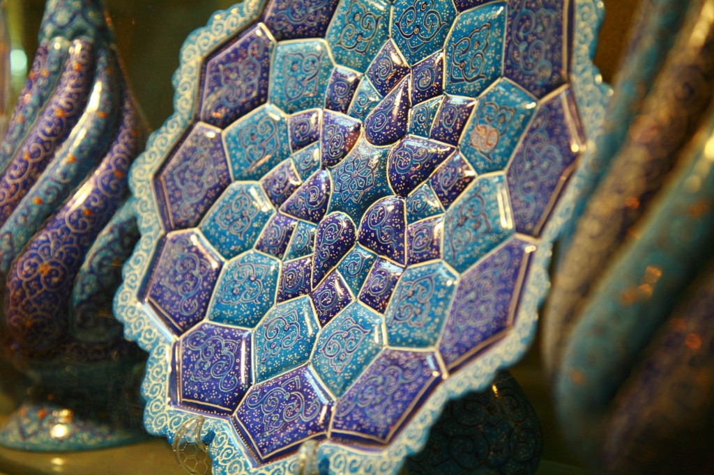 ペルシャ陶器の飾り皿